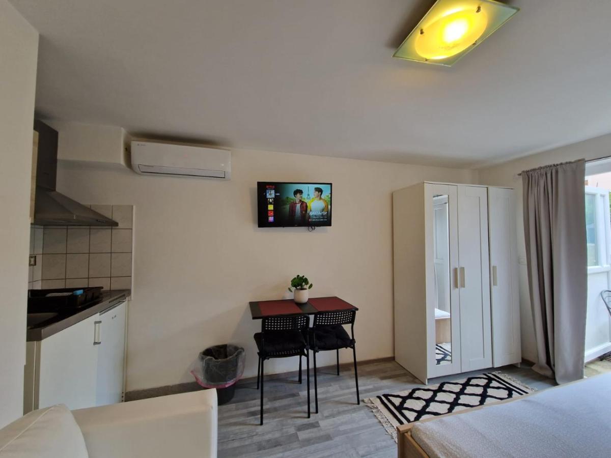 Apartments Luigi Умаг Екстериор снимка